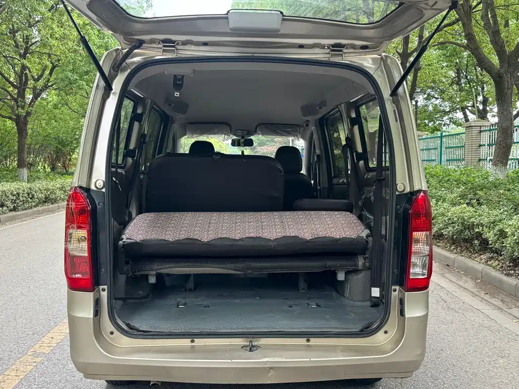 Wuling Rongguang V 1.5 L Utility