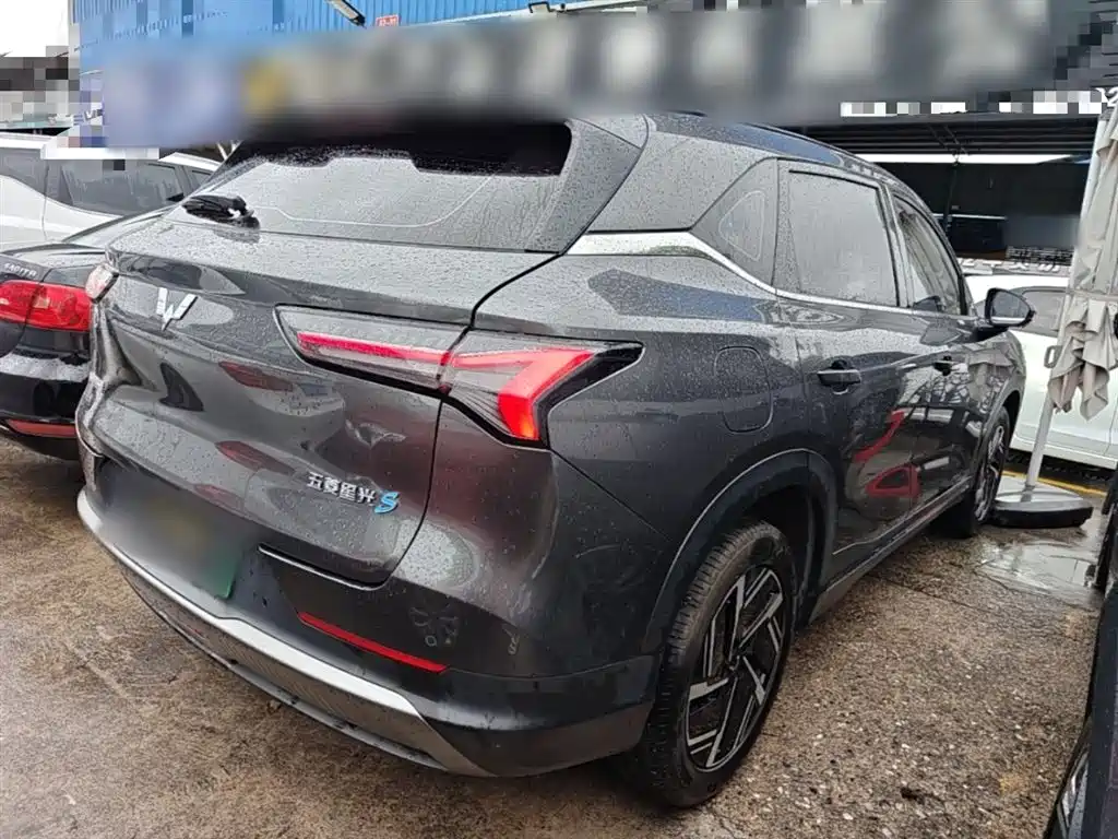 Wuling Starlight S 130 km Flagship