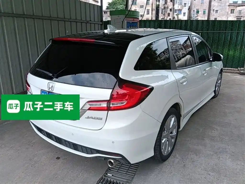 Jade 1.8 L Auto Comfort