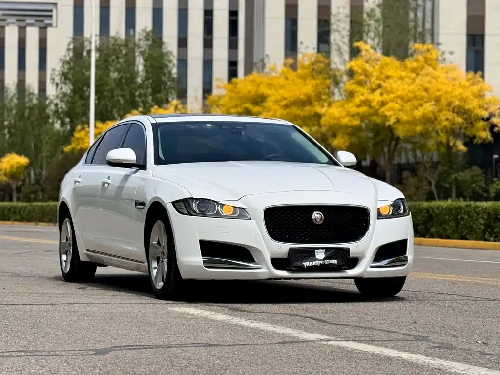 Jaguar XFL XFL 2.0 T P200 2 WD Elite