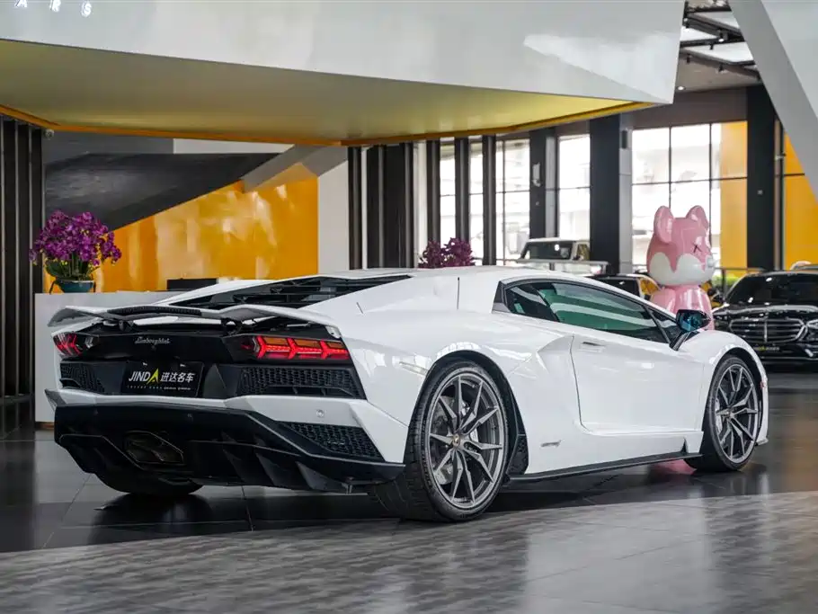 Aventador Aventador S