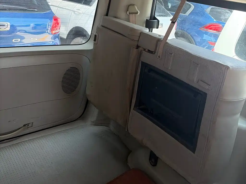 Refine M5 瑞风M5 2012款 2.0 T 汽油手动公务版
