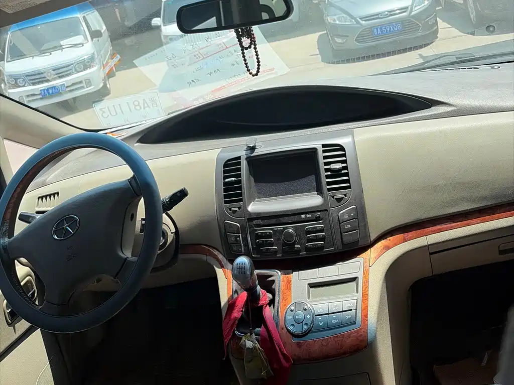 Refine M5 瑞风M5 2012款 2.0 T 汽油手动公务版