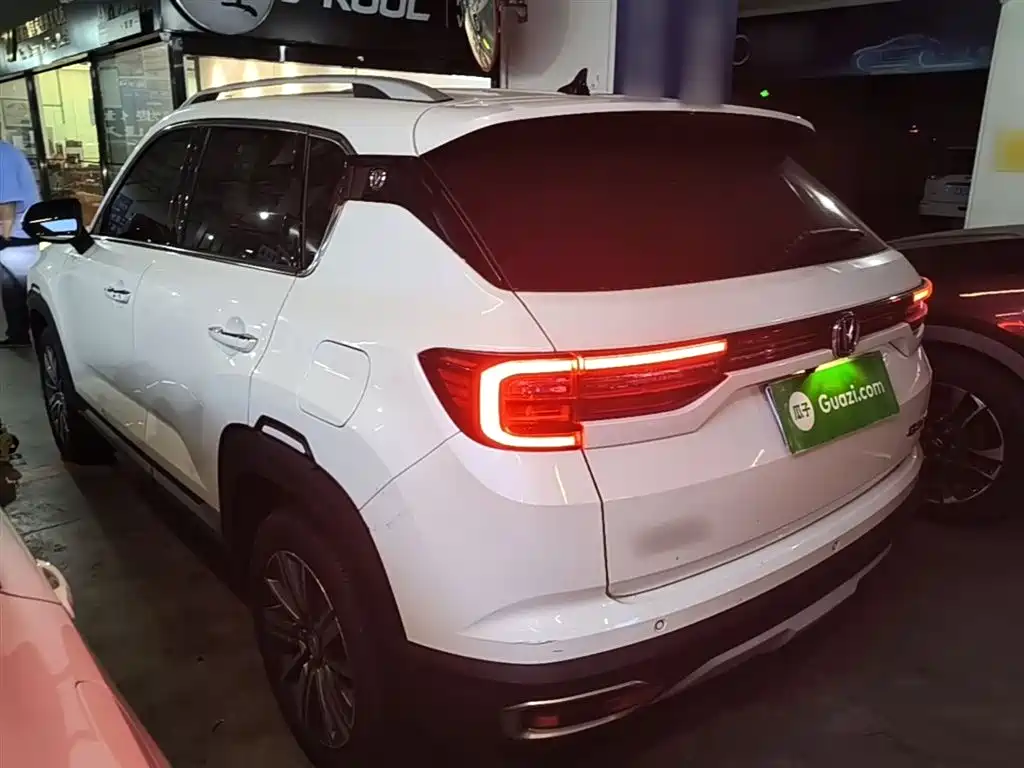 Changan CS35 PLUS 长安CS35 PLUS 2018款 1.6 L 手动酷联版 国V