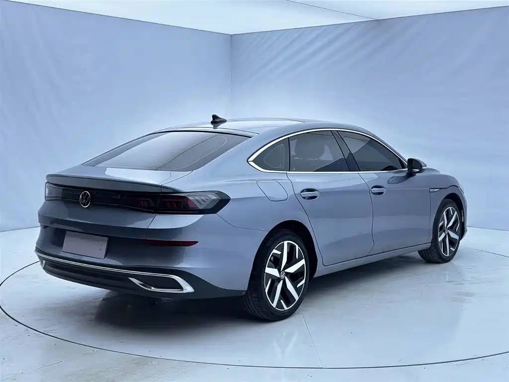 Lamando Lamando L 280 TSI DSG Spicy Cool