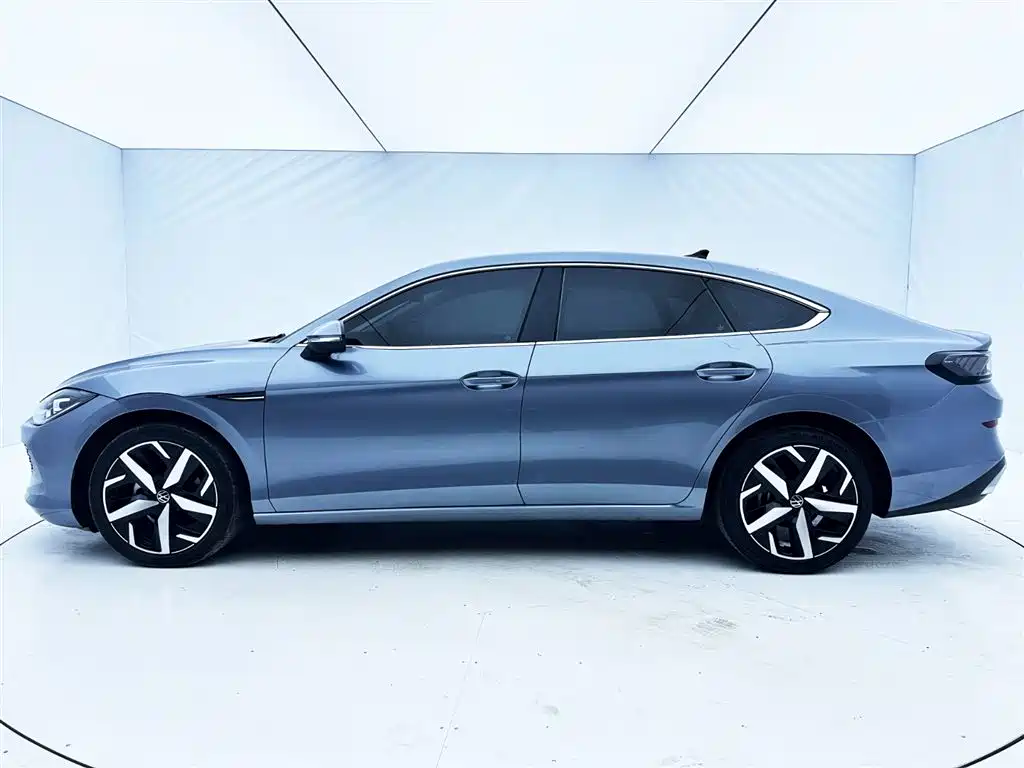 Lamando Lamando L 280 TSI DSG Spicy Cool