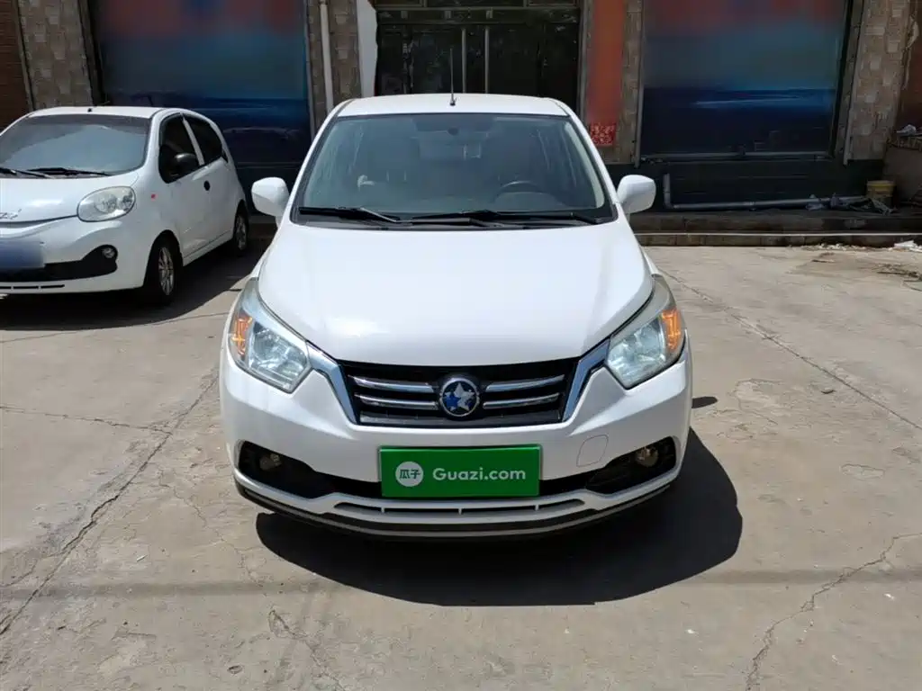 Venucia R50 1.6 L Manual Fashion