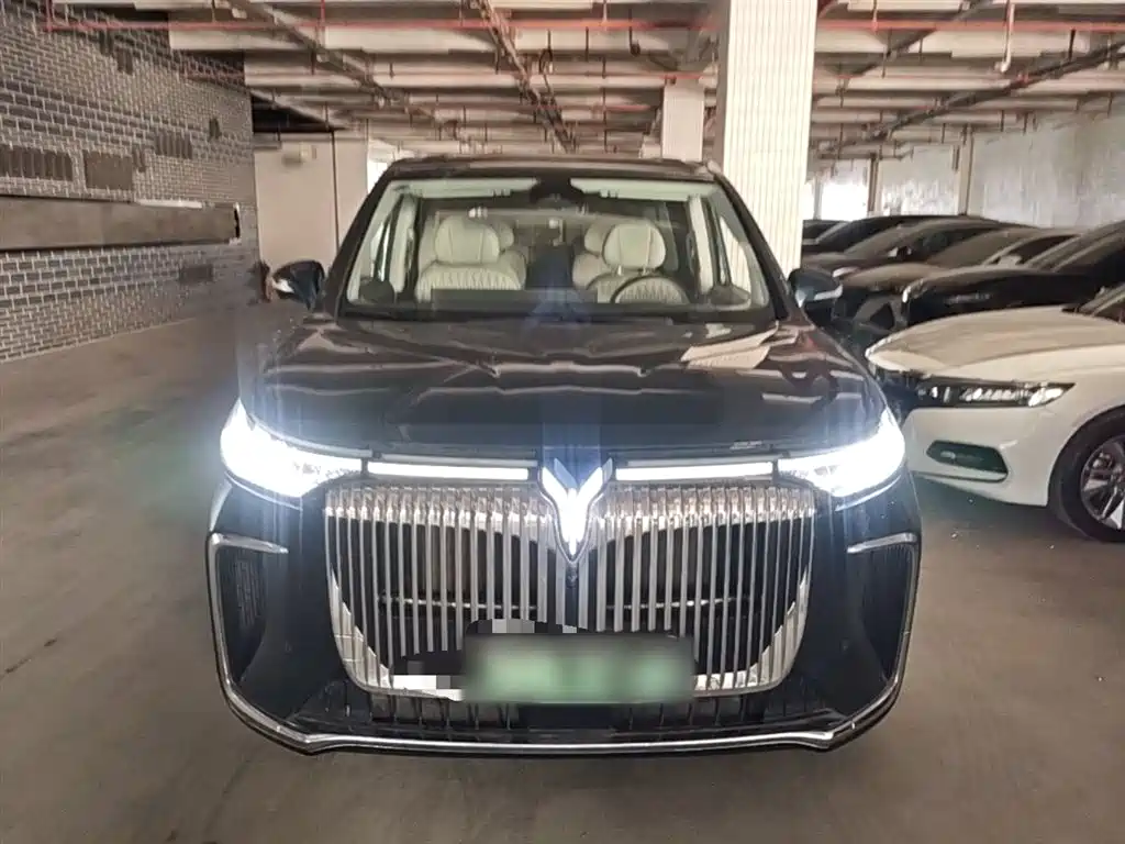 Voyah Dreamer PHEV 4 WD Flagship Kunpeng