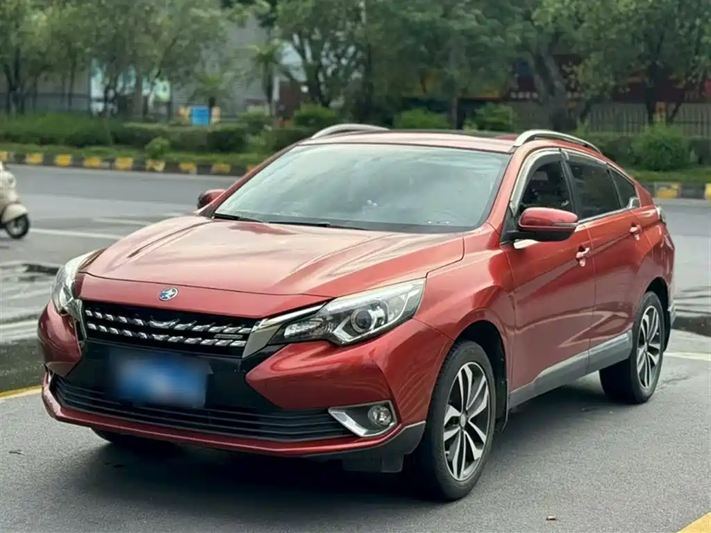 Venucia T90 启辰T90 2017款 2.0 L 手动智尚版