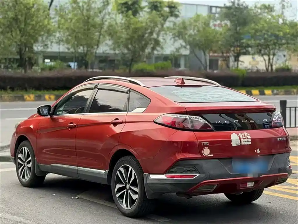 Venucia T90 启辰T90 2017款 2.0 L 手动智尚版