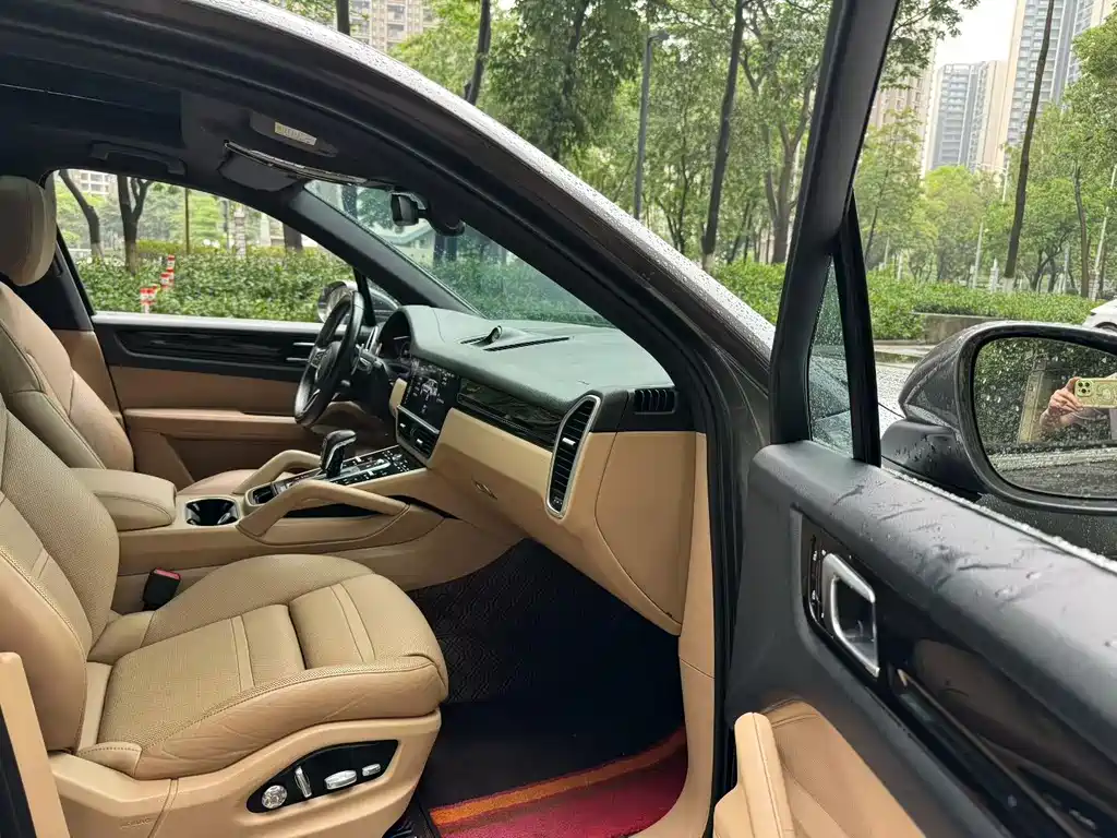Cayenne NEV Cayenne E-Hybrid 2.0 T
