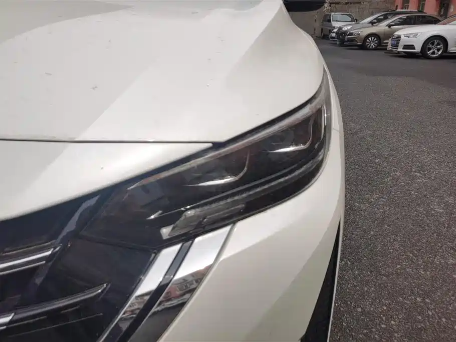 Sylphy 1.6 L CVT Joy
