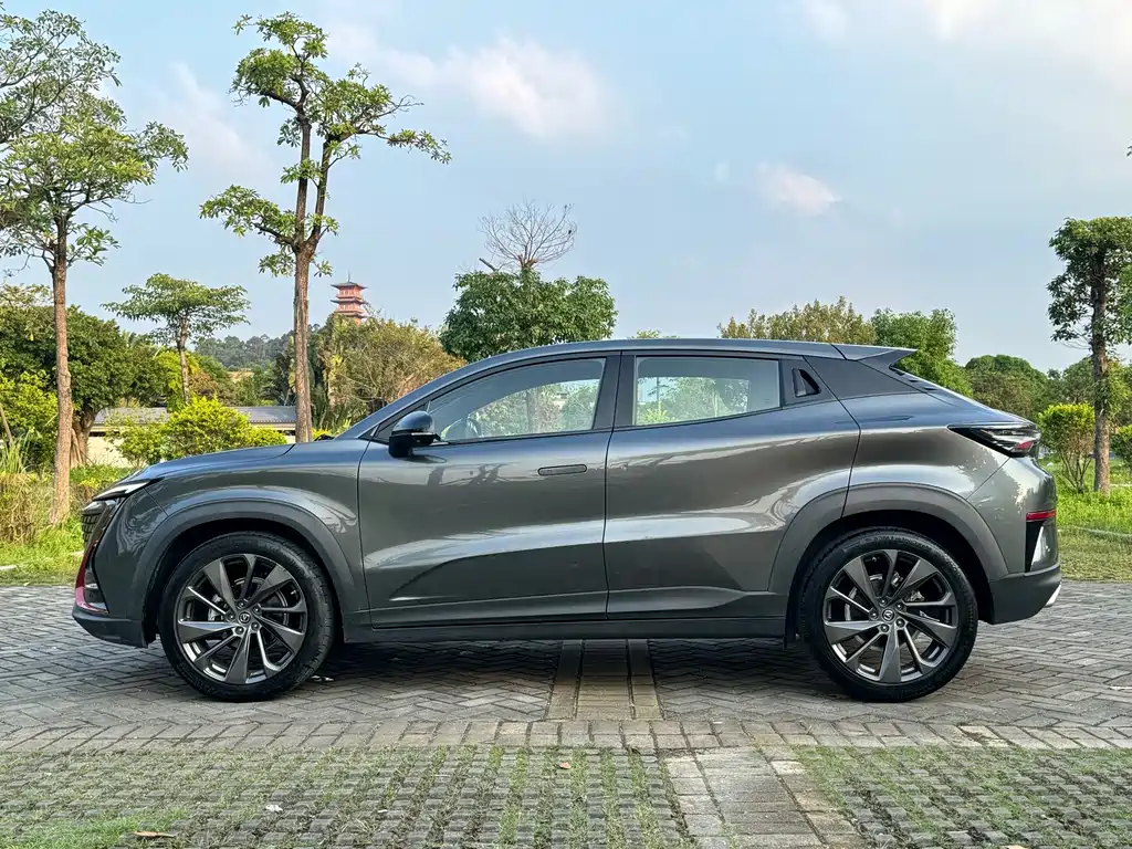 Changan UNI-T 1.5 T Distinguished