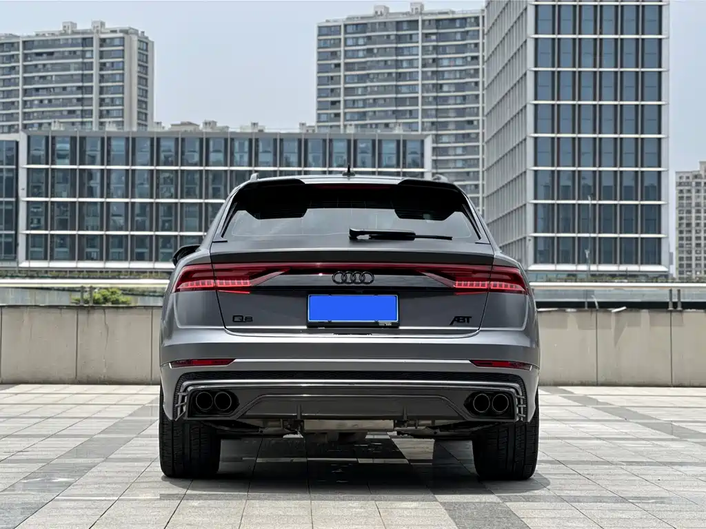 Audi Q8 55 TFSI Select Dynamic