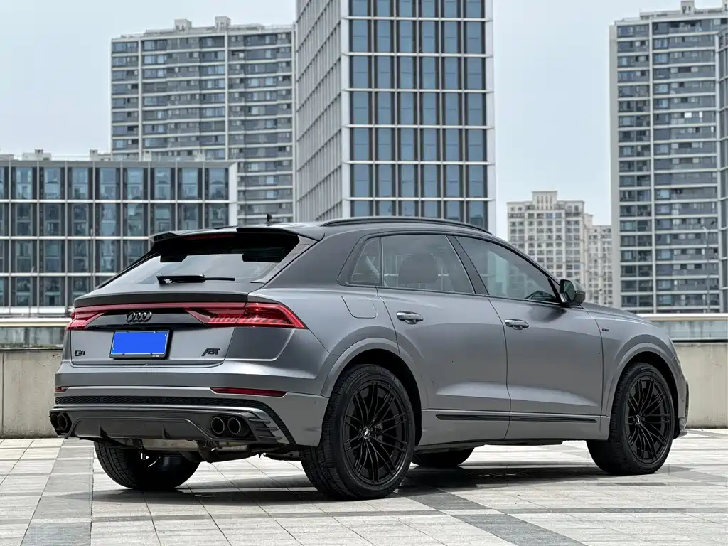Audi Q8 55 TFSI Select Dynamic
