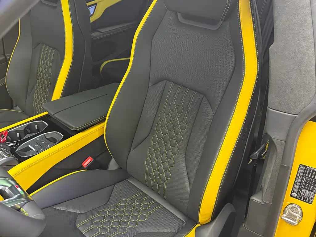 Urus SE 4.0 T Standard