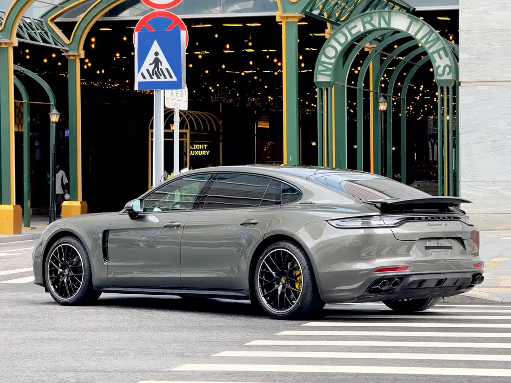Panamera Facelift Panamera Executive Extended Platinum 2.9 T