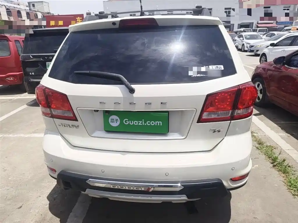 Journey 2.4 L 2 WD Premium Style