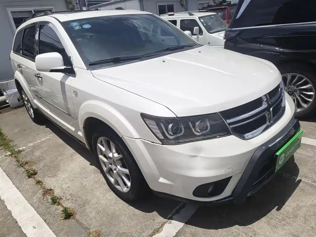 Journey 2.4 L 2 WD Premium Style