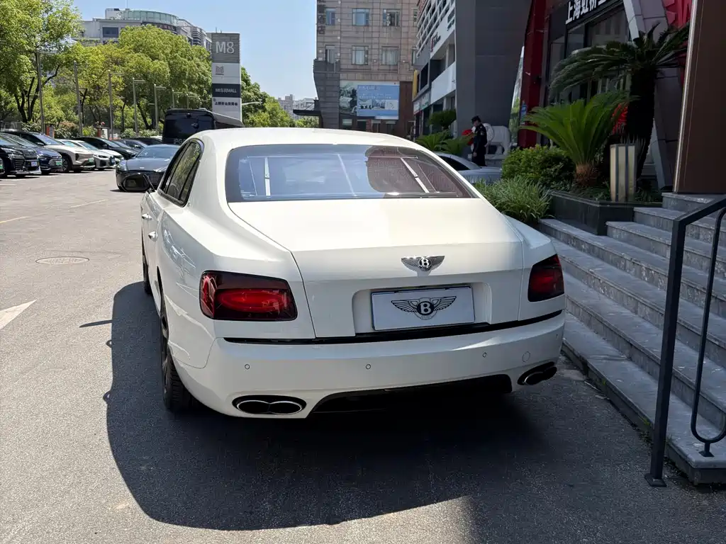 Flying Spur 4.0 T V8 S Standard
