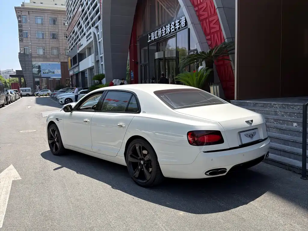Flying Spur 4.0 T V8 S Standard