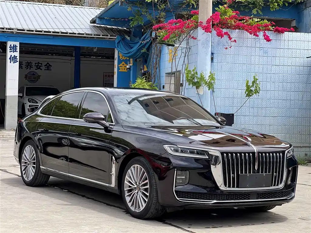 Hongqi H9 2.0 T Connected Flagship