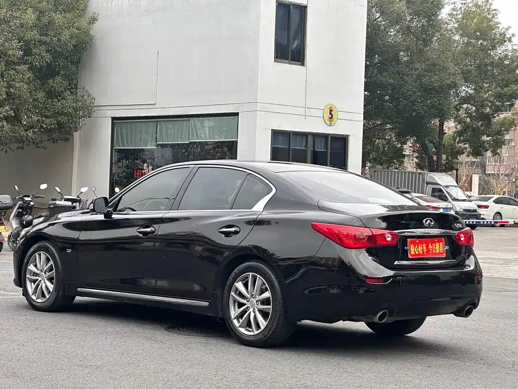 Infiniti Q50 L 2.0 T Joy
