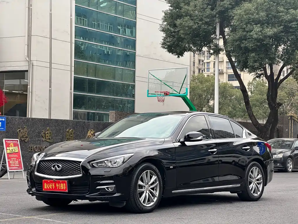 Infiniti Q50 L 2.0 T Joy
