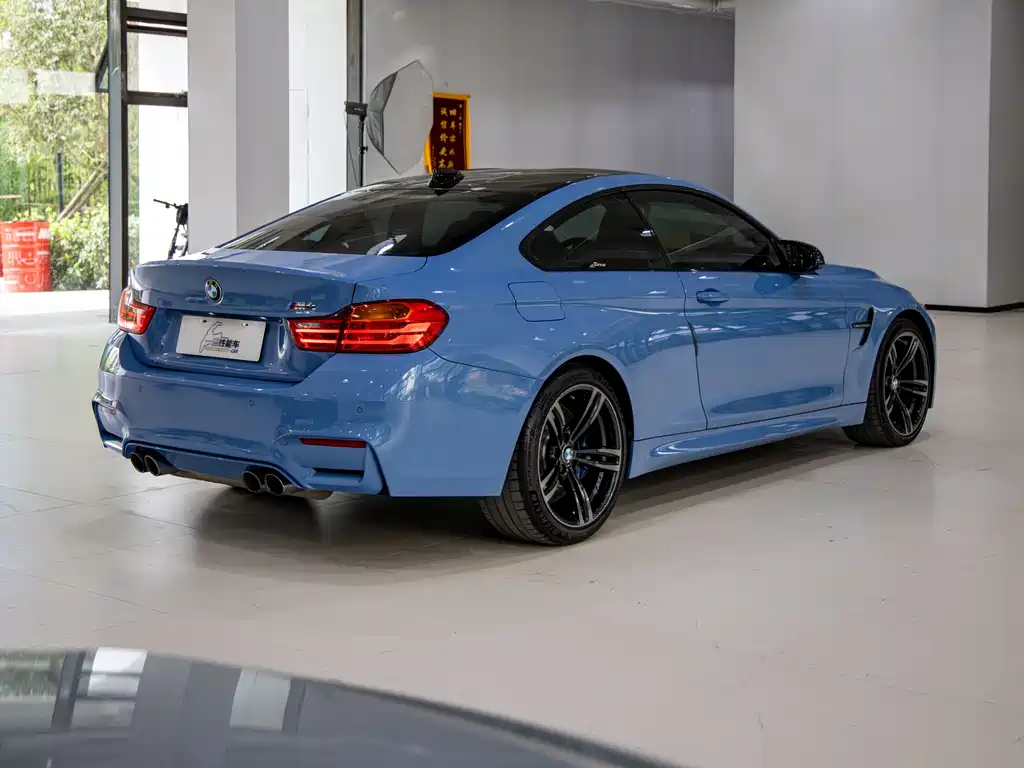 BMW M4 M4 2-door Coupe