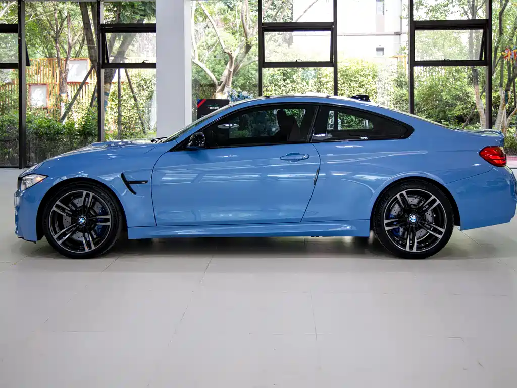 BMW M4 M4 2-door Coupe