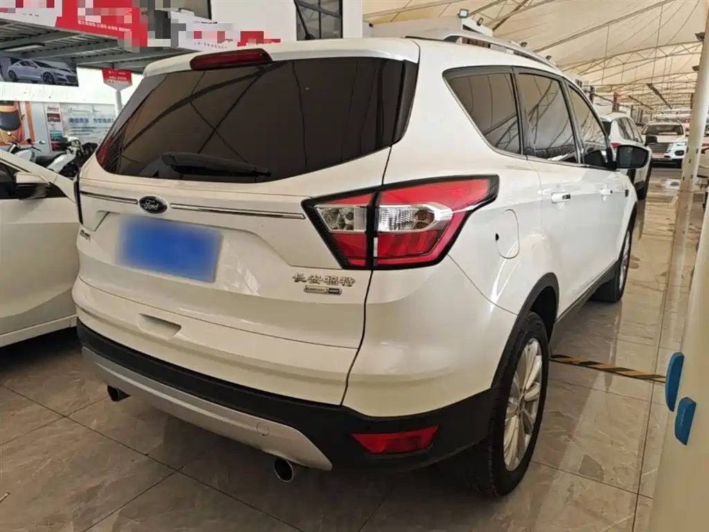 Kuga EcoBoost 245 4 WD Grand Wing