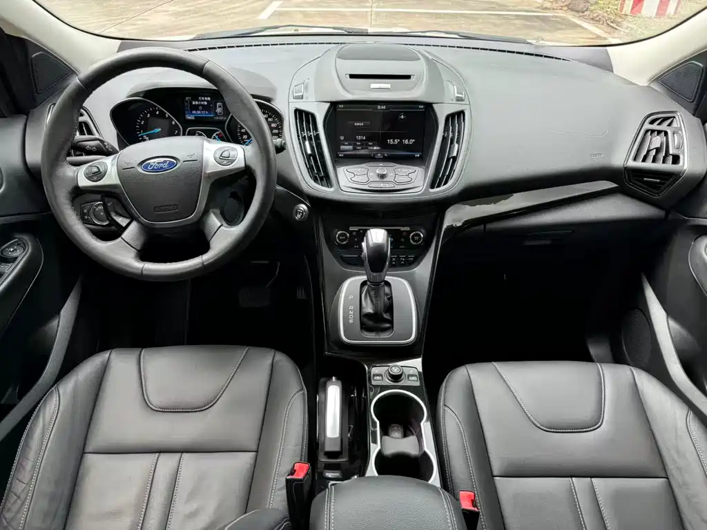 Kuga 2.0 L GTDi 4 WD Sport