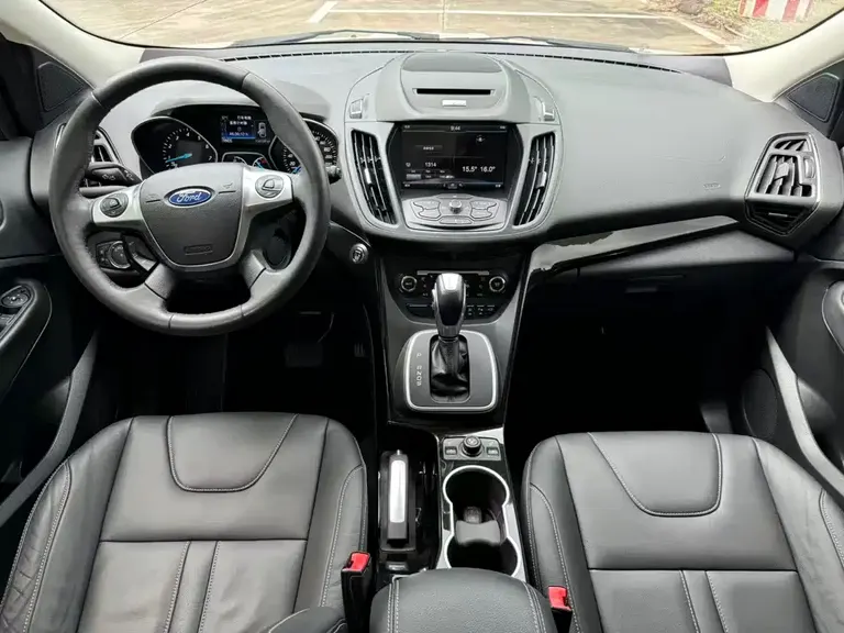 Ford Kuga 2.0 L GTDi 4 WD Sport