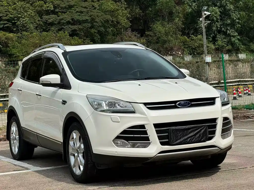 Kuga 2.0 L GTDi 4 WD Sport