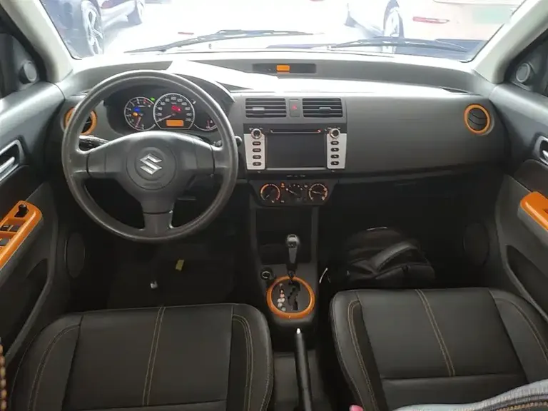 Suzuki Swift 1.5 L Auto Fashion Cool Play