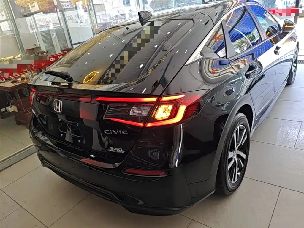 Civic HATCHBACK 240 TURBO CVT Extreme Leap