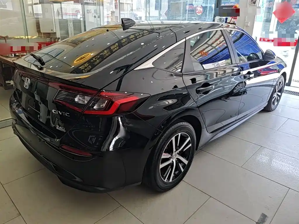 Civic HATCHBACK 240 TURBO CVT Extreme Leap