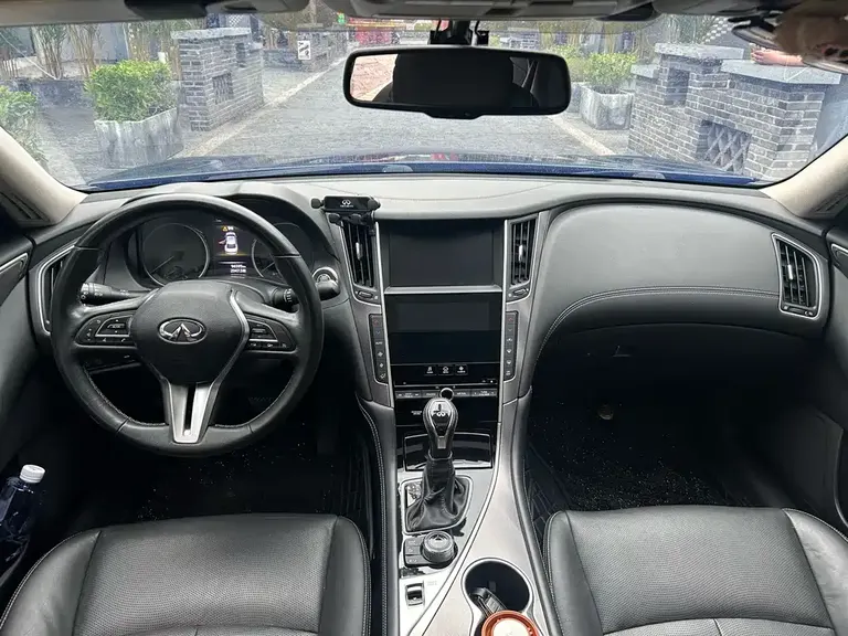 Infiniti Q50 L 2.0 T Comfort Enjoyment CN-VI