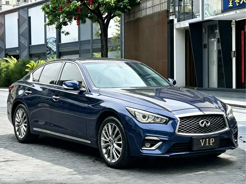 Infiniti Q50 L 2.0 T Comfort Enjoyment CN-VI