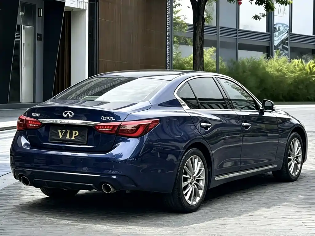Infiniti Q50 L 2.0 T Comfort Enjoyment CN-VI