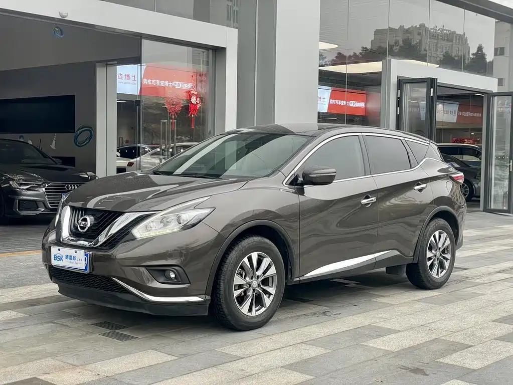 Murano 2.5 L XE 2 WD Elite