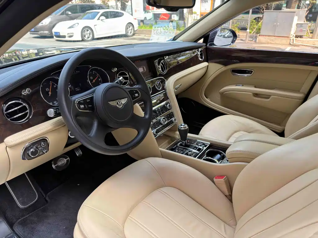 Mulsanne 6.8 T Luxury