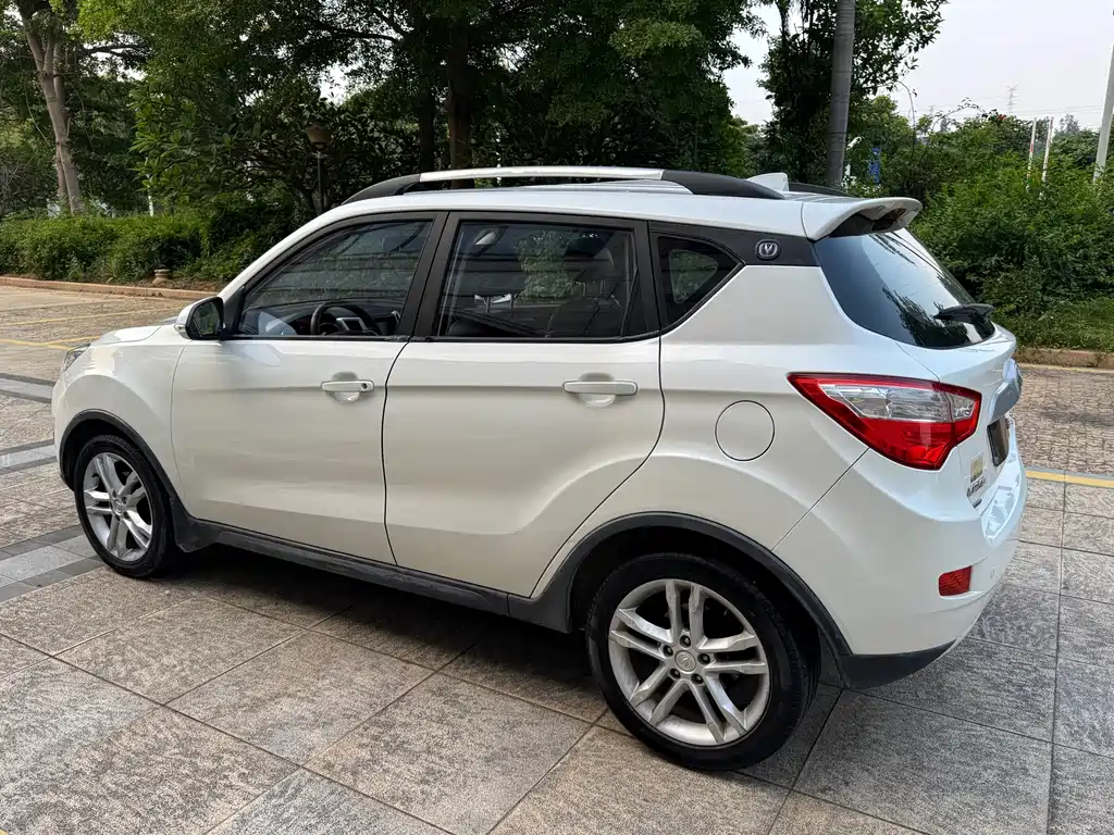 Changan CS35 1.6 L Manual Luxury CN-IV
