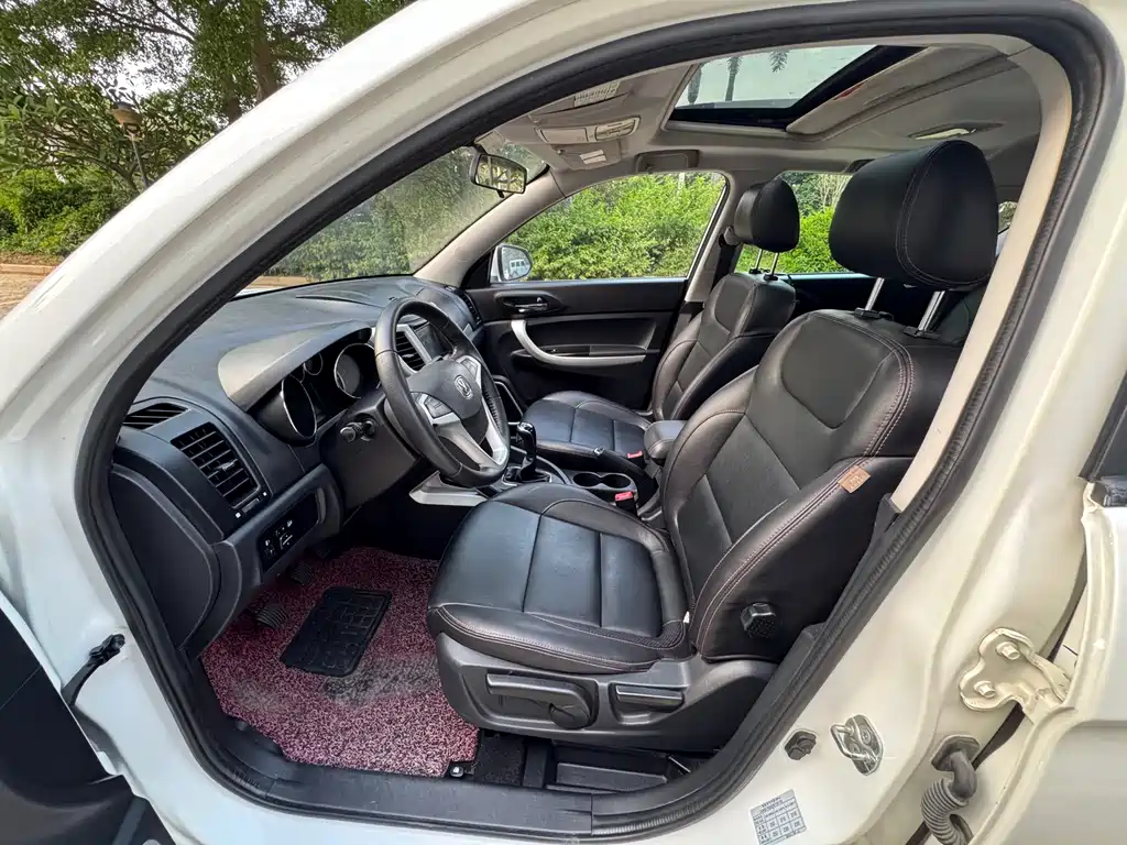Changan CS35 1.6 L Manual Luxury CN-IV