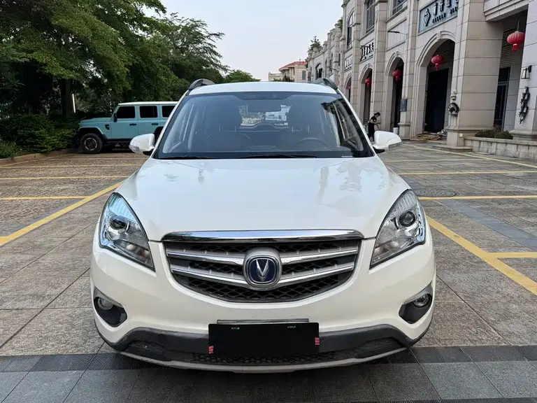 Changan CS35 1.6 L Manual Luxury CN-IV