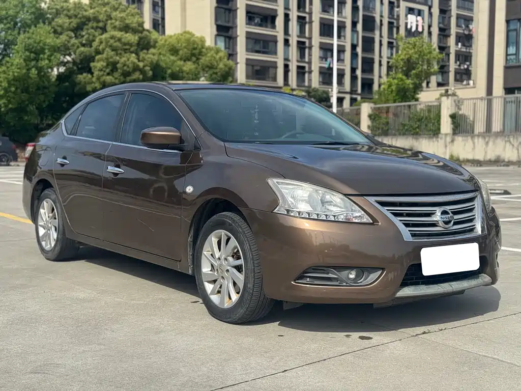 Sylphy 1.6 XV CVT Premium