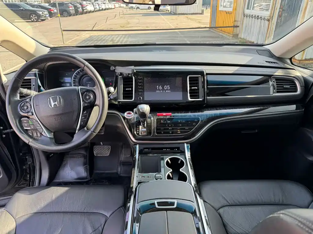 Elysion 2.0 L Hybrid Supreme