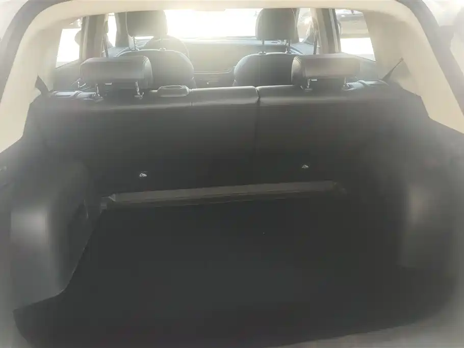 Changan CS35 PLUS 长安CS35 PLUS 2021款 荣耀百万版 1.6 L CVT豪华版
