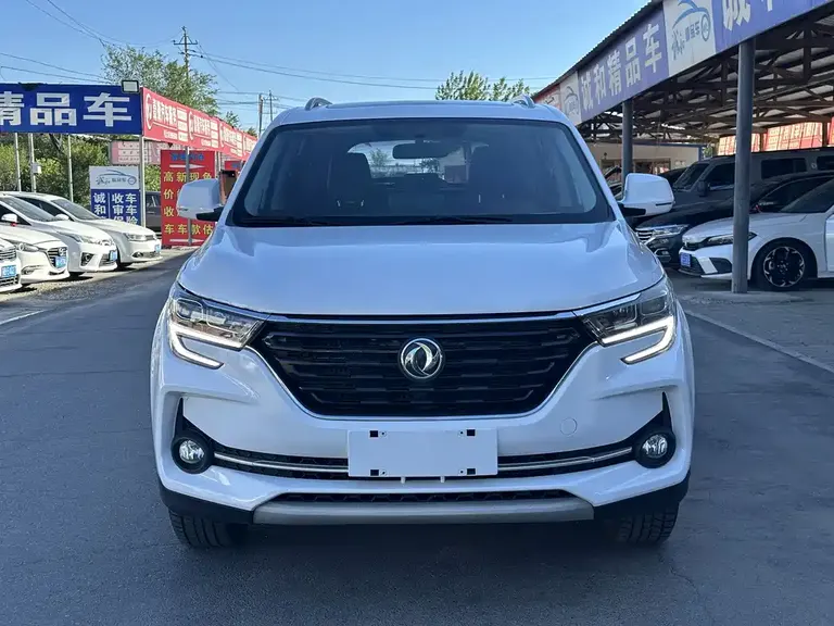 Dongfeng Fengxing T5 风行T5 2021款 1.5 T 自动舒适型