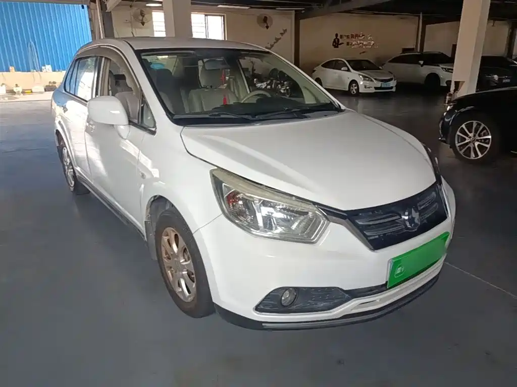 Venucia D50 启辰D50 2016款 1.6 L 手动精英版